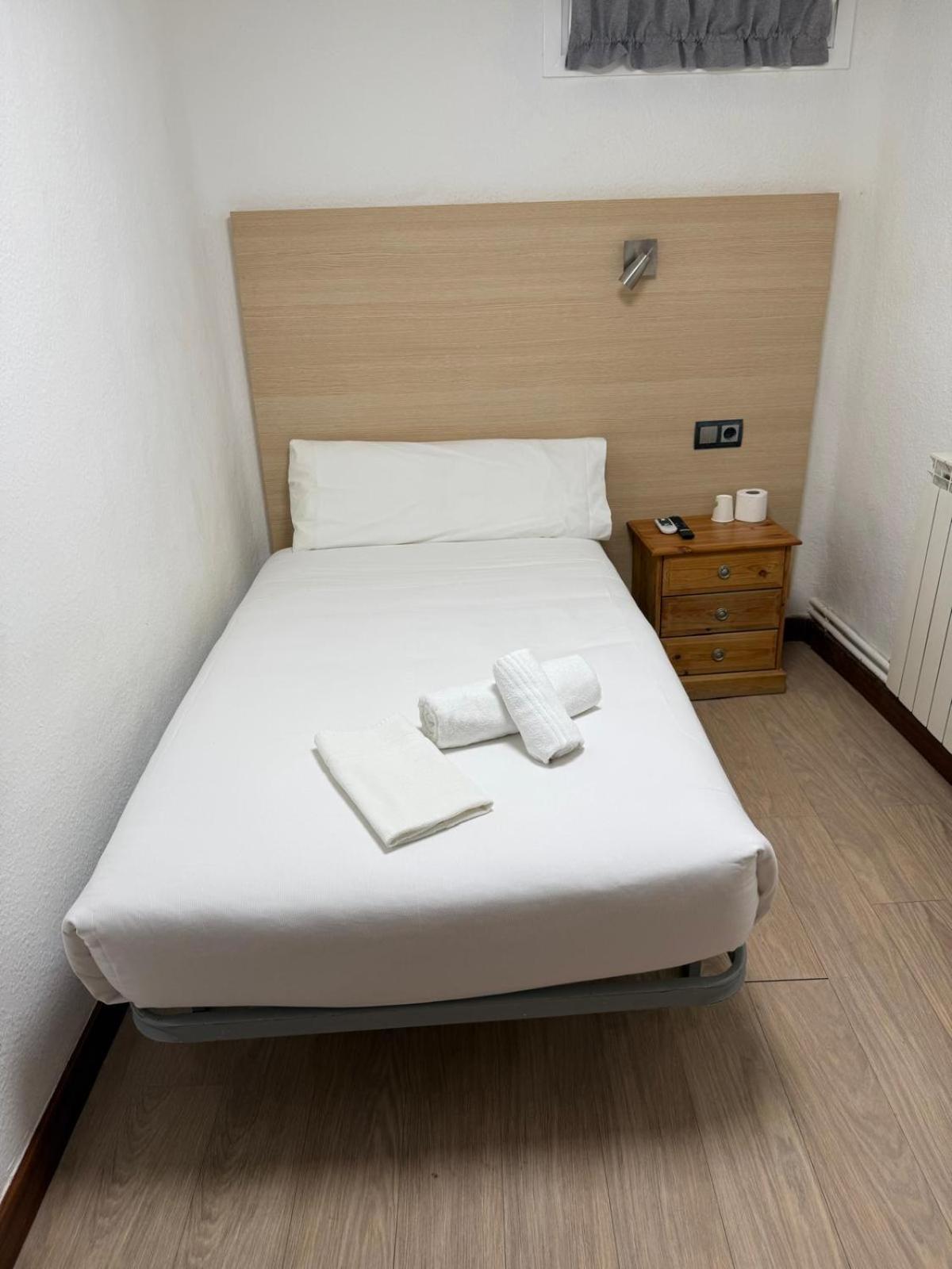 Casa Otano Hotel Pamplona Eksteriør billede